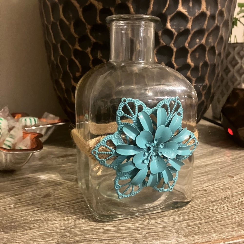 Glass vase